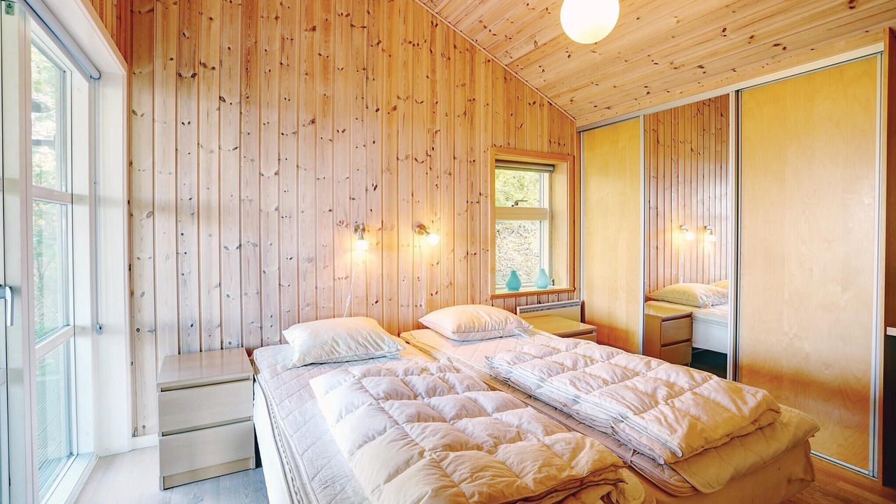 Photo of Others in Ronne