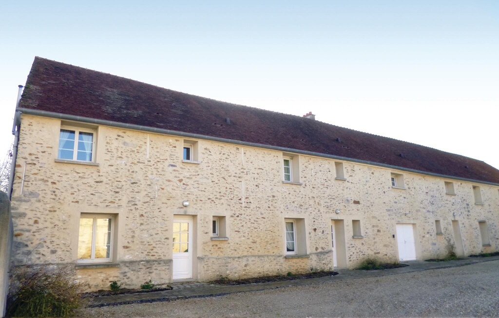 Photo of Buildings in Vaudoy