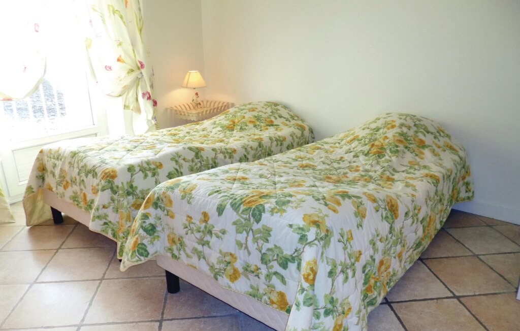 Photo of Bedroom in Vaudoy
