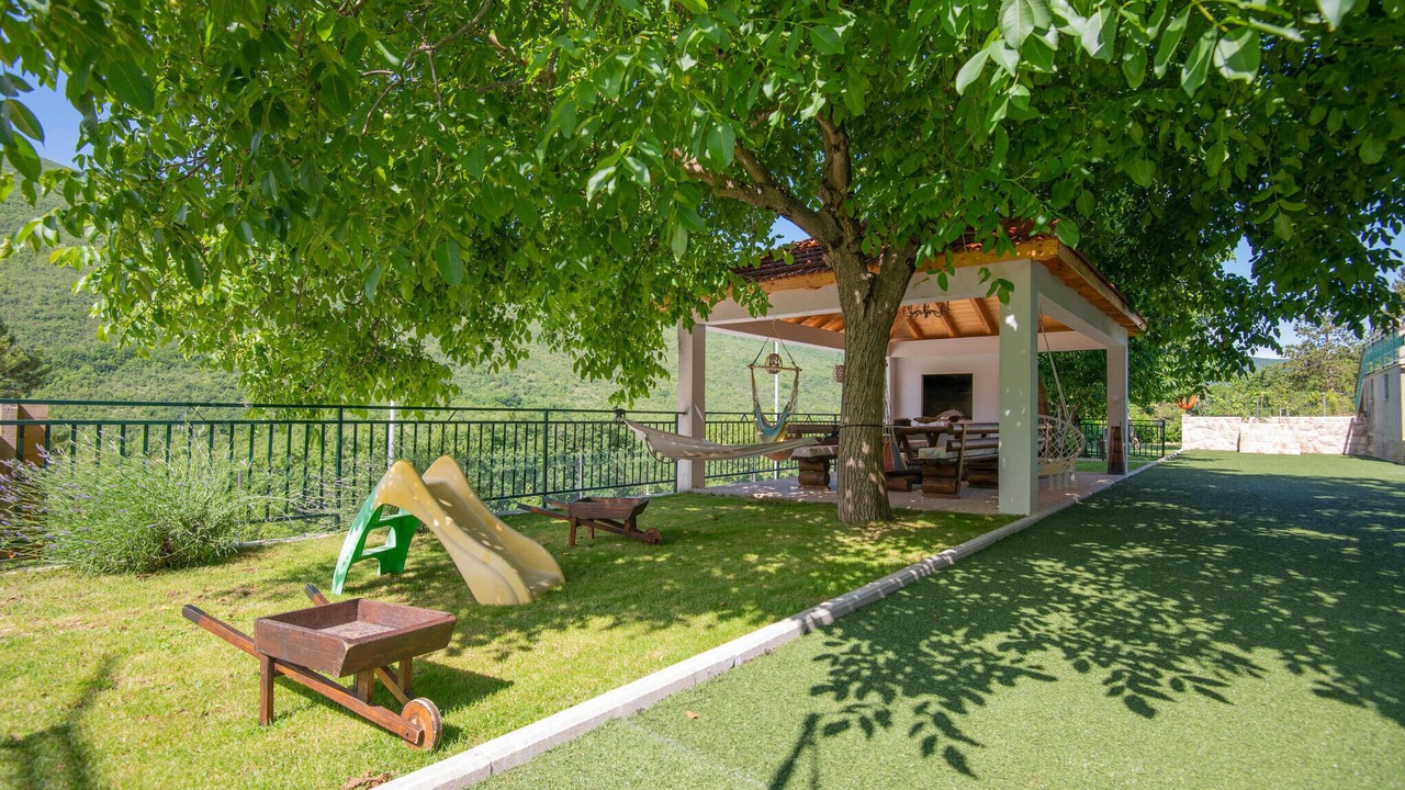 Photo of Others in Podbablje