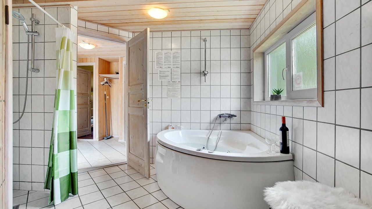 Photo of Bathroom in Saltum