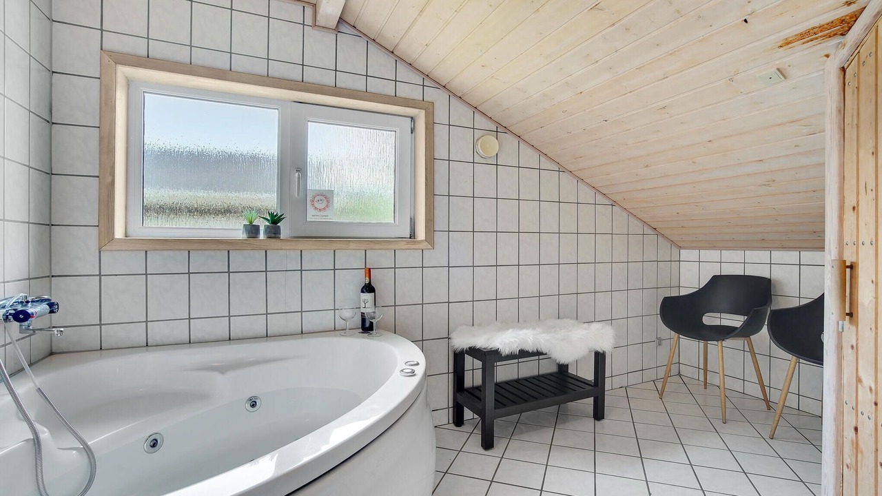 Photo of Bathroom in Saltum