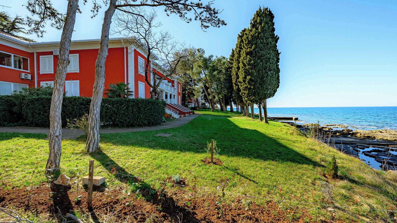 Photo of Outdoor in Basanija