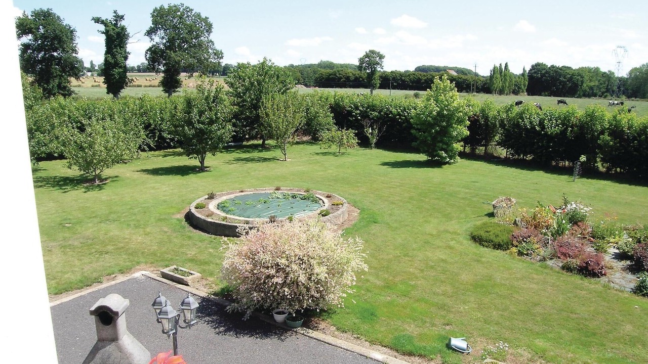 Photo of Outdoor in Roz-Landrieux
