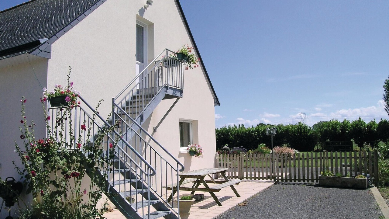 Photo of Outdoor in Roz-Landrieux