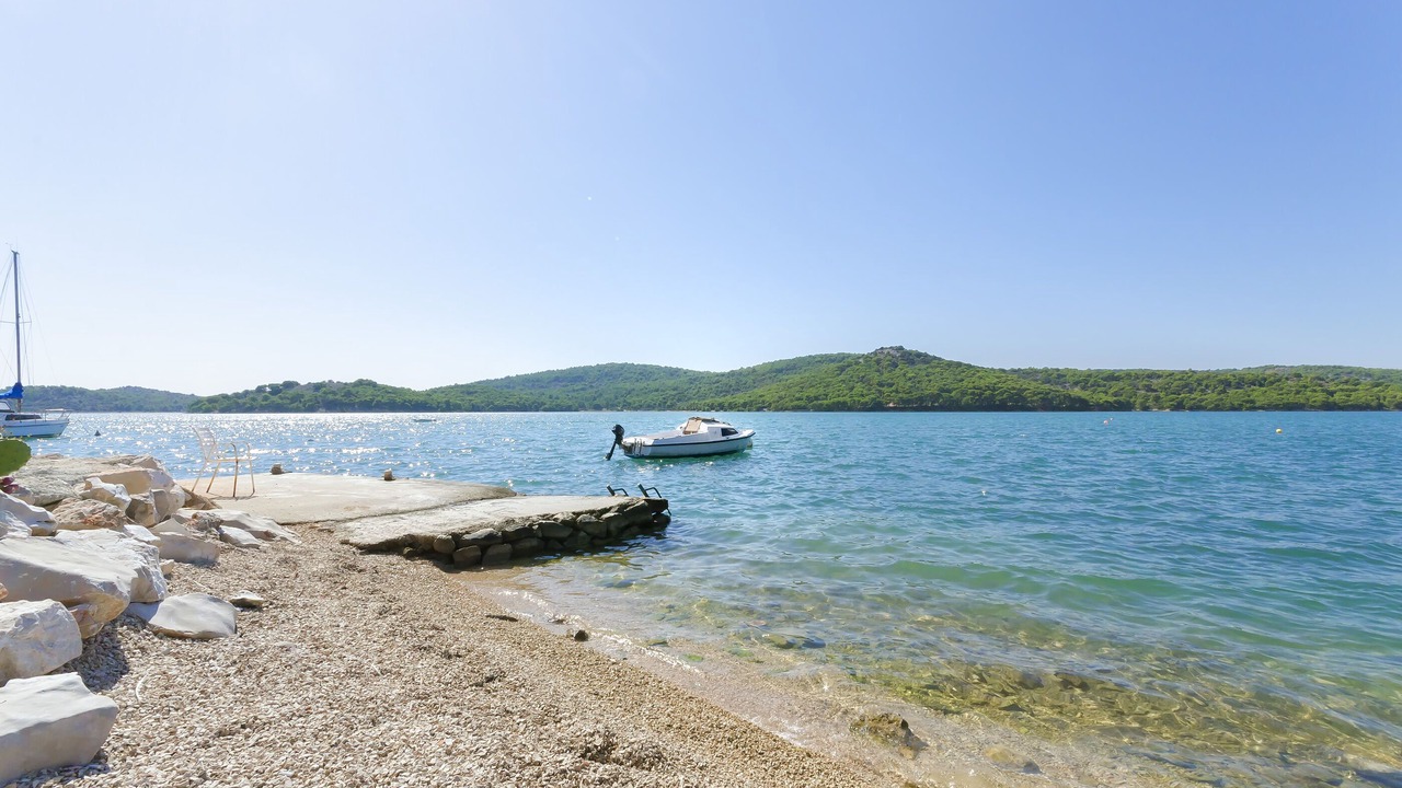 Photo of Others in Tisno
