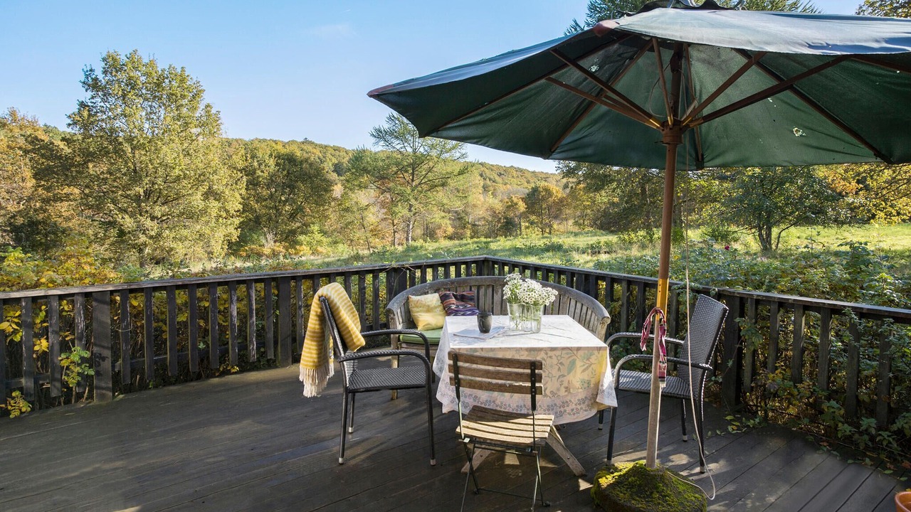 Photo of Others in Skygge