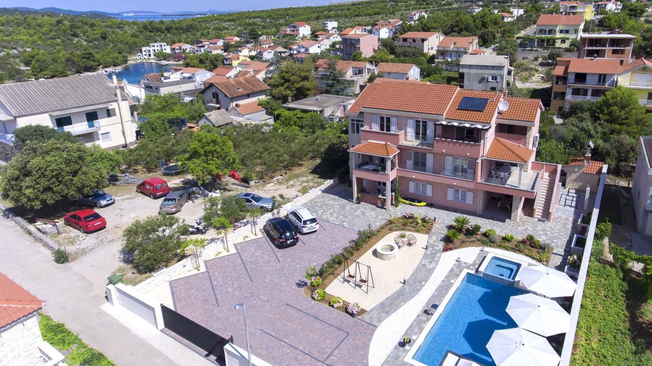 Photo of Outdoor in Grebastica