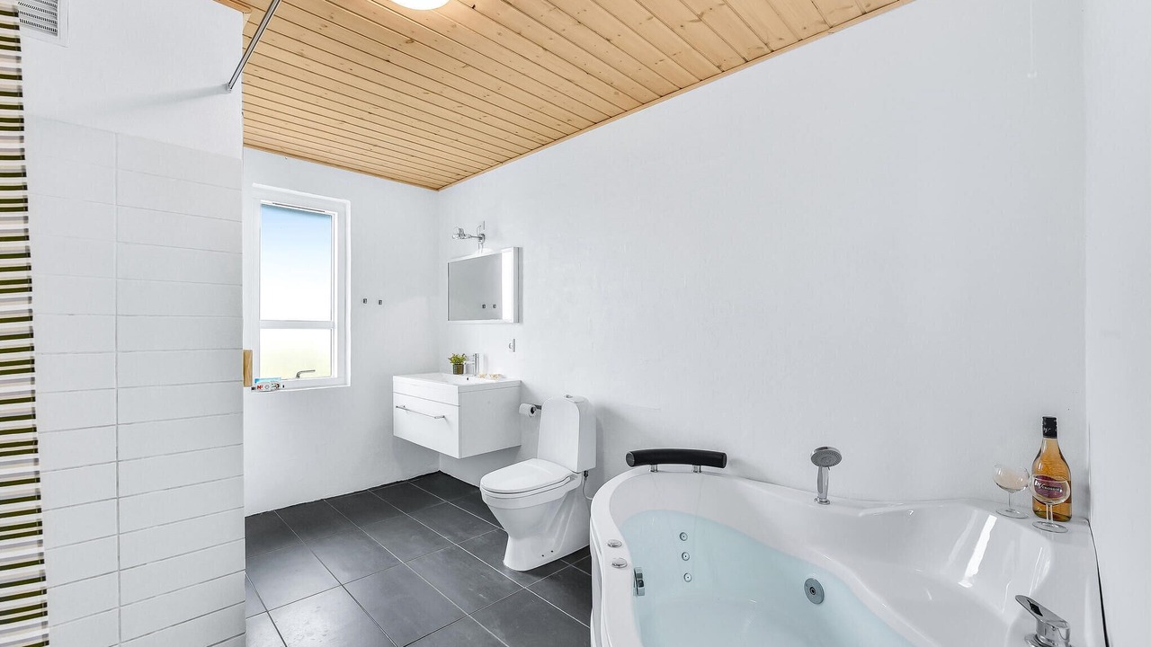 Photo of Bathroom in Skjern