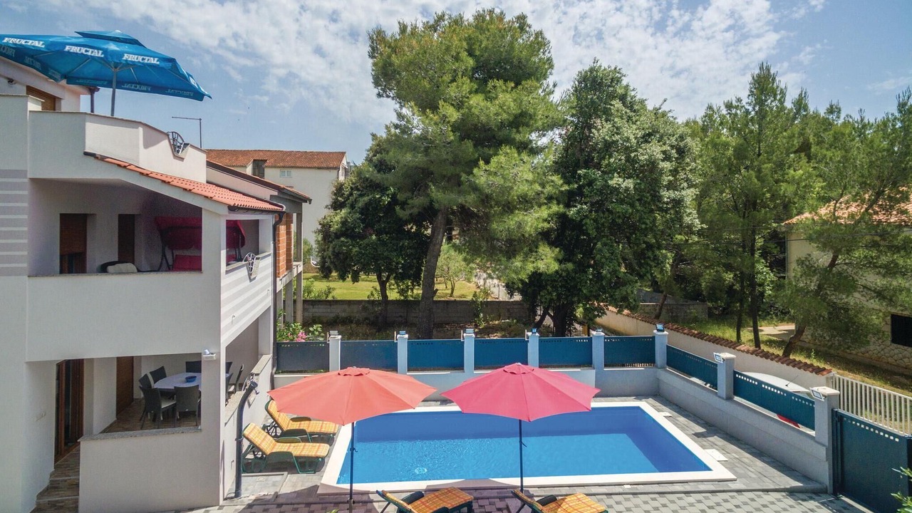 Photo of Outdoor in Pakostane