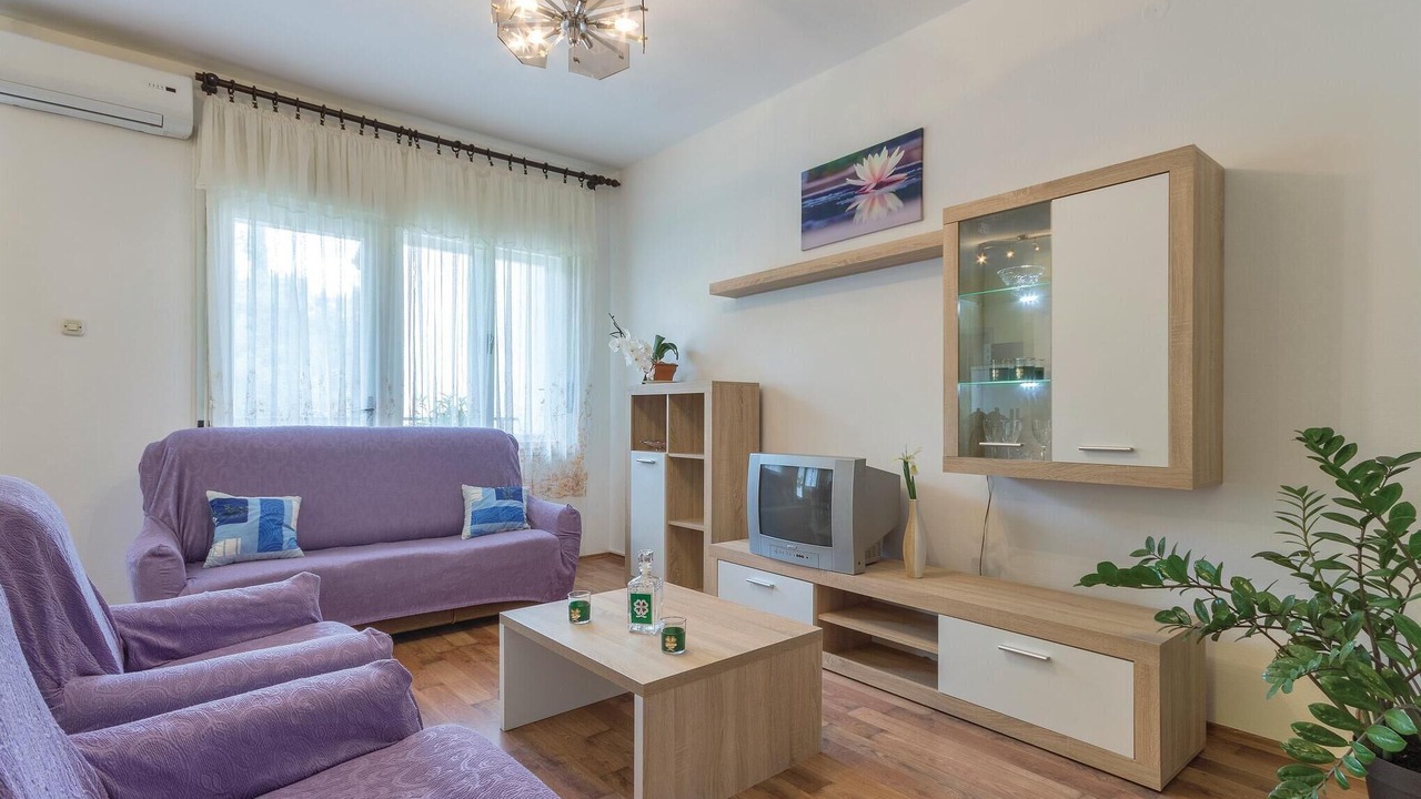 Photo of Bedroom in Valbandon