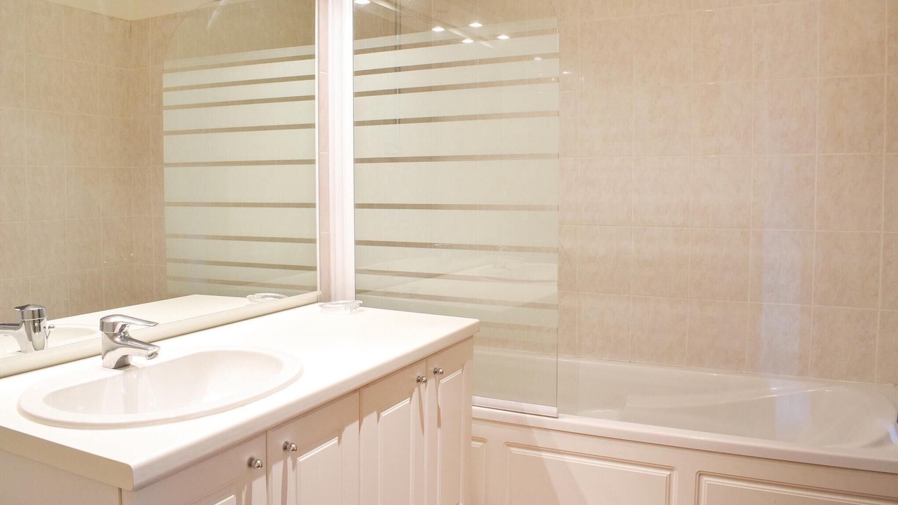 Photo of Bathroom in Saint-Clement-Rancoudray