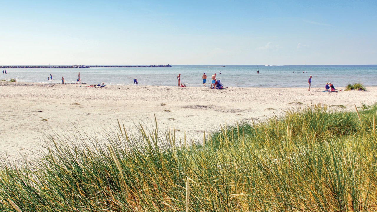 Photo of Others in Øer Strand