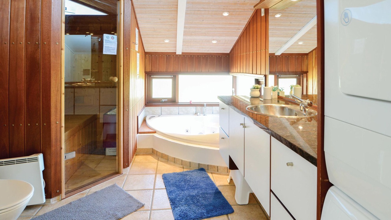 Photo of Bathroom in Øer Strand