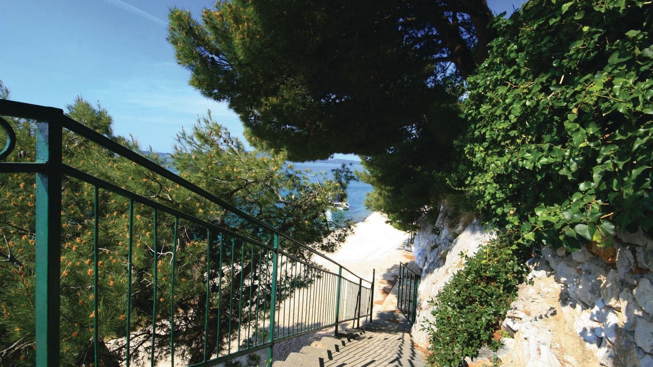 Photo of Others in Brodarica