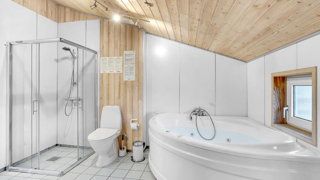 Photo of Bathroom in Sønderstrand