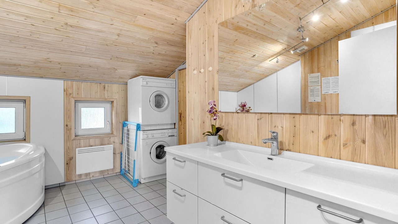 Photo of Bathroom in Sønderstrand