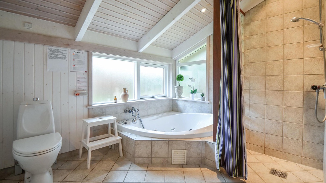 Photo of Bathroom in Knebel
