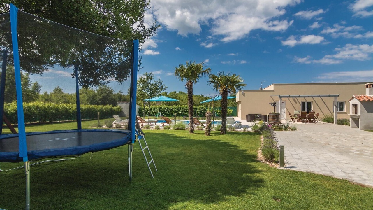 Photo of Outdoor in Bale