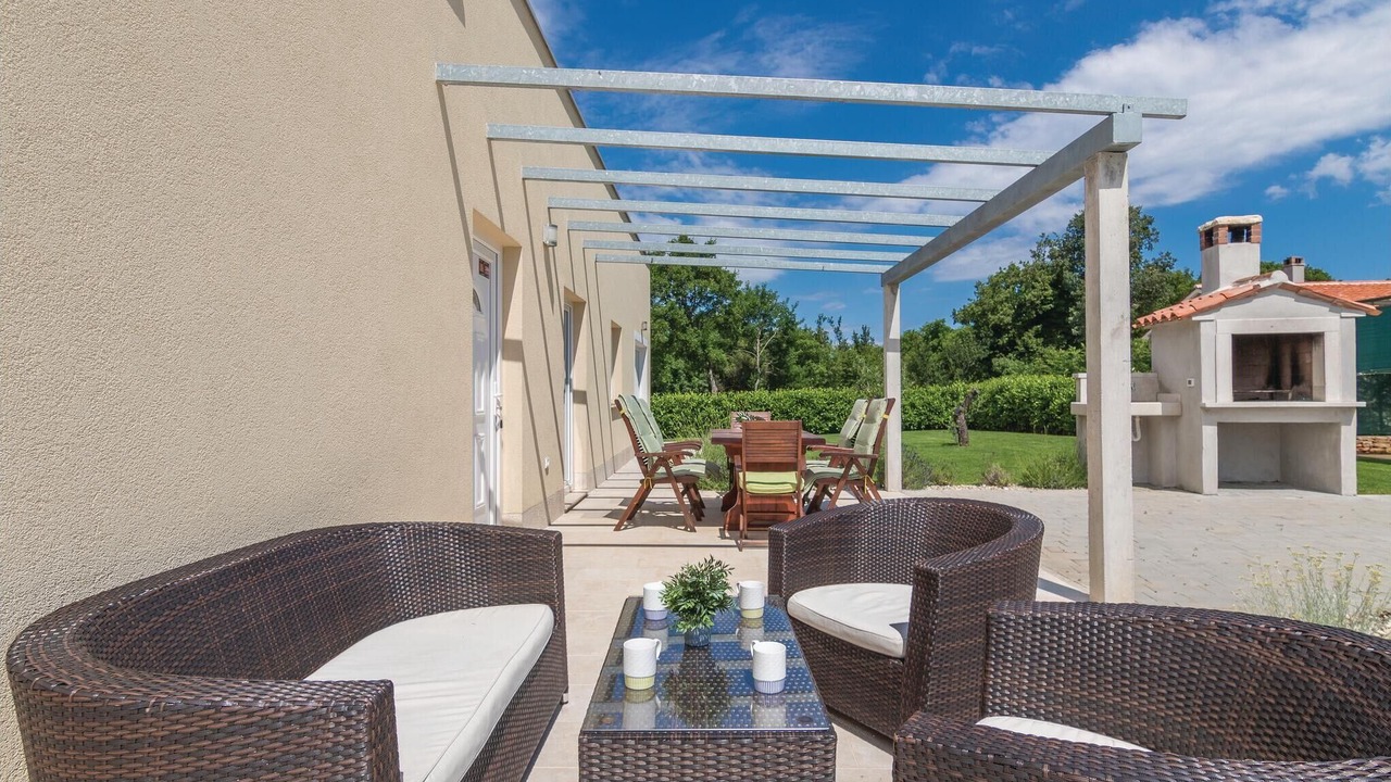 Photo of Patio Balcony in Bale