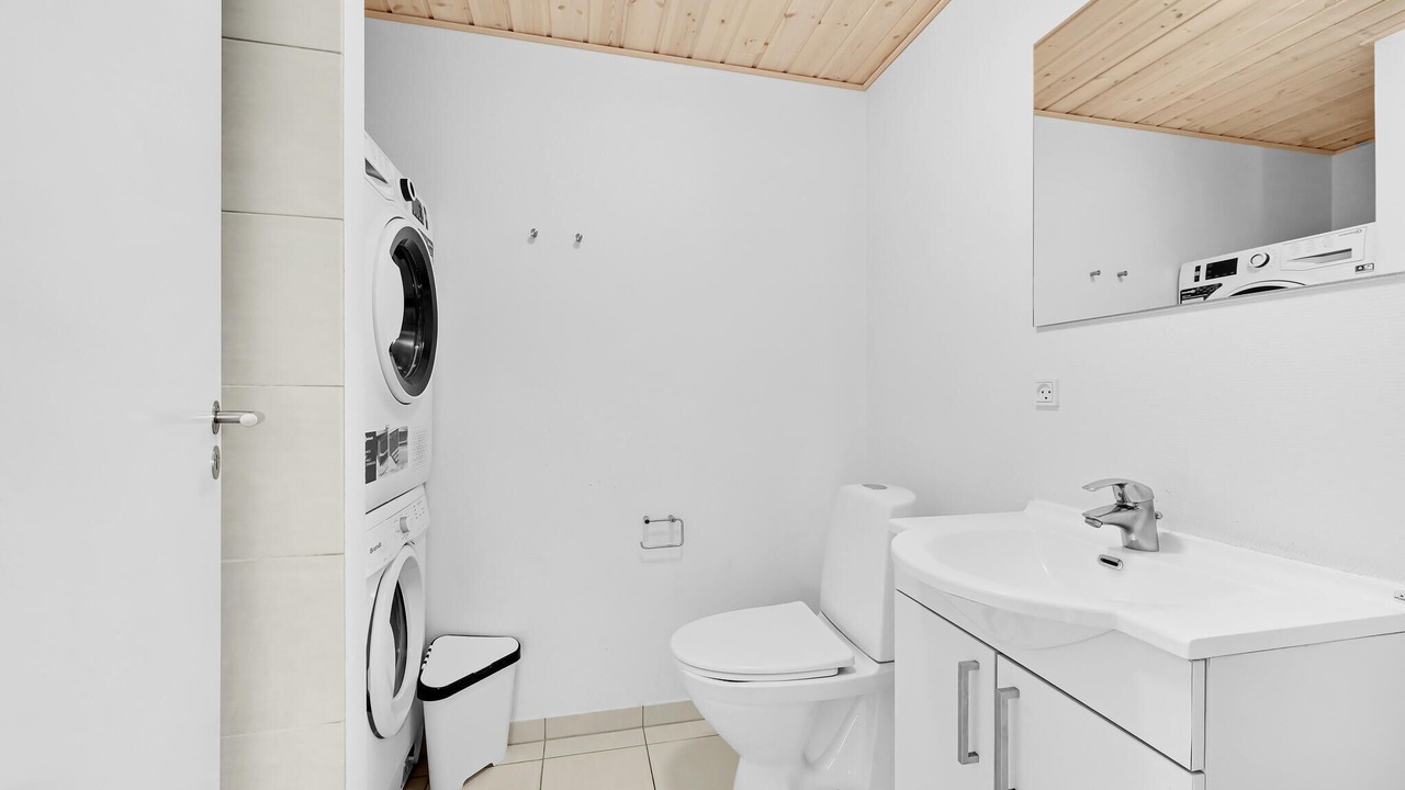 Photo of Bathroom in Lohals