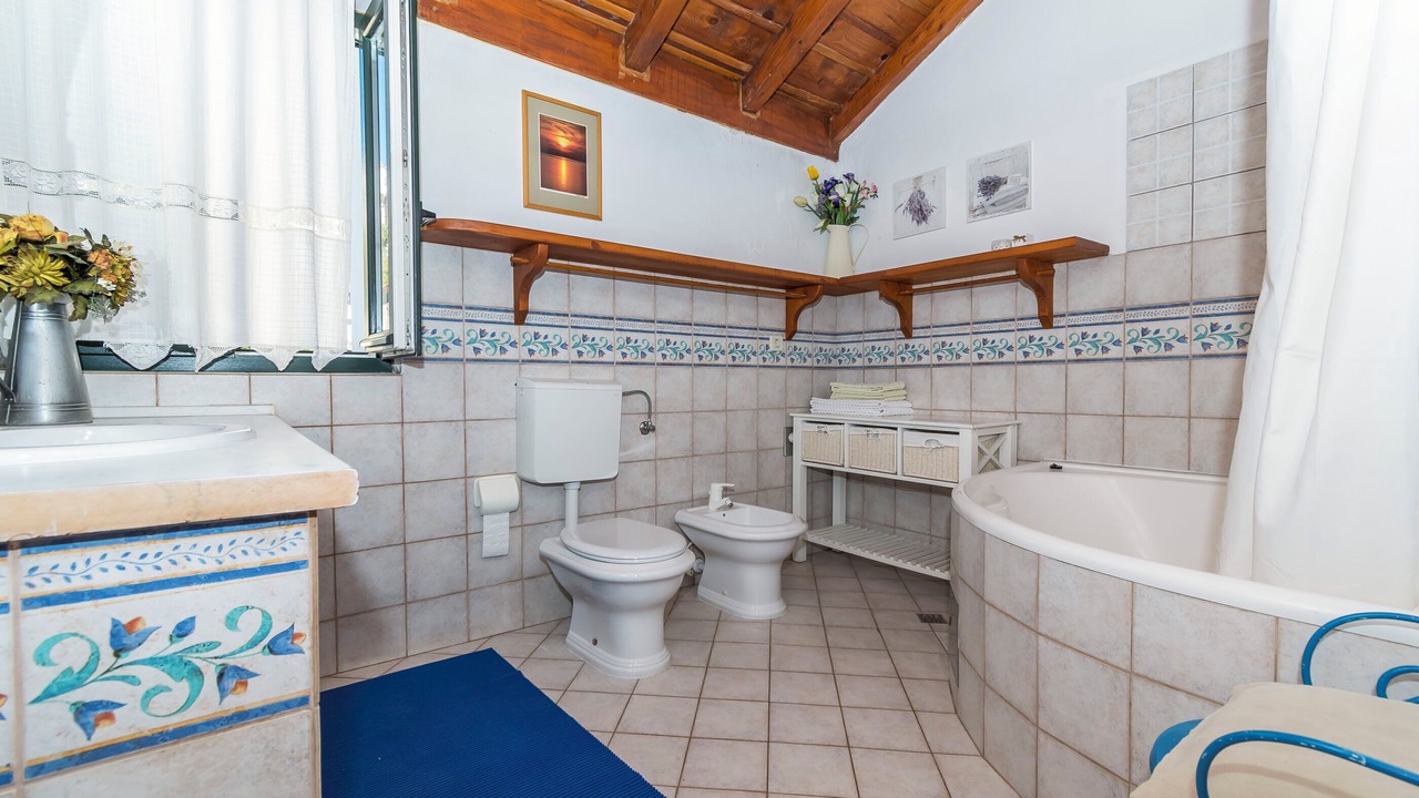 Photo of Bathroom in Igrane