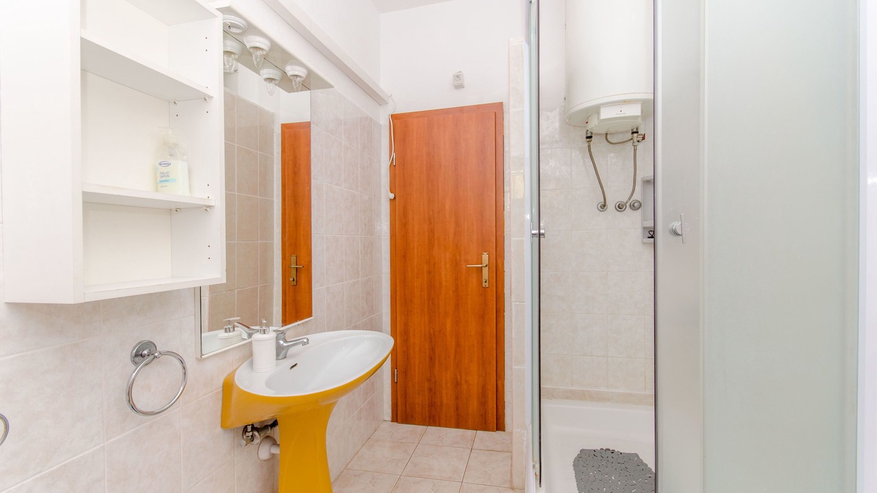 Photo of Bathroom in Okrug Gornji