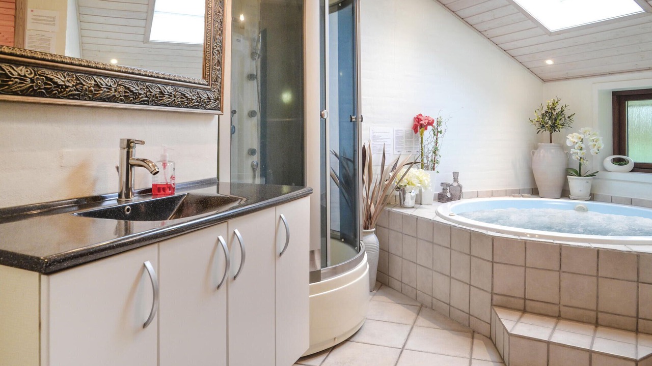 Photo of Bathroom in Jegum