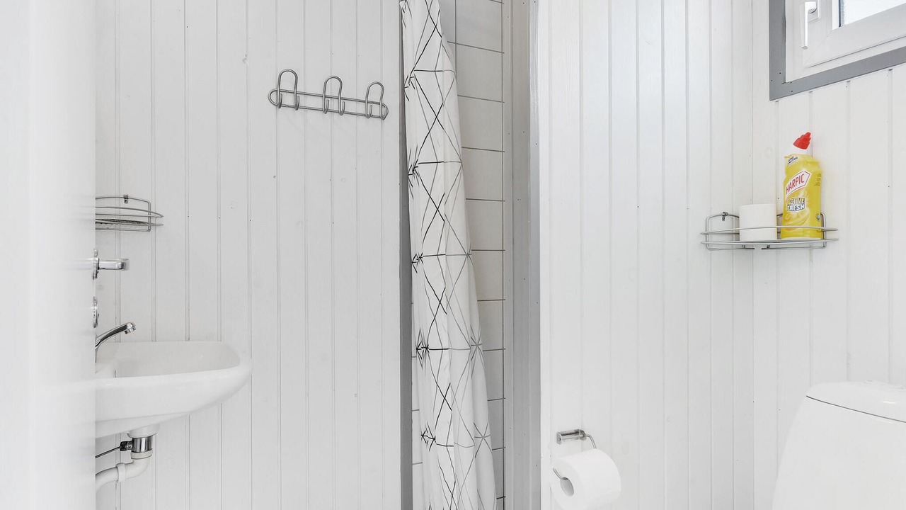Photo of Bathroom in Mommark Strand