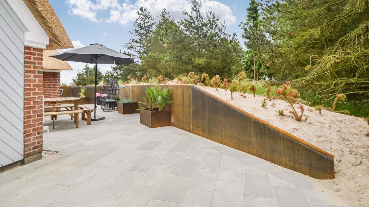 Photo of Others in Ho