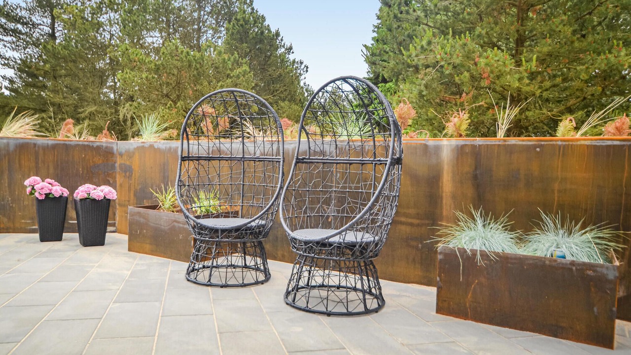 Photo of Others in Ho