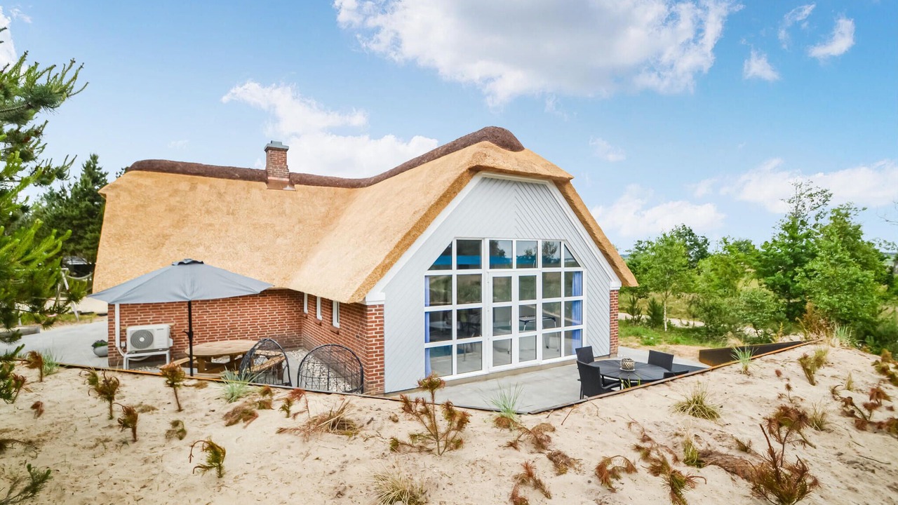 Photo of Others in Ho