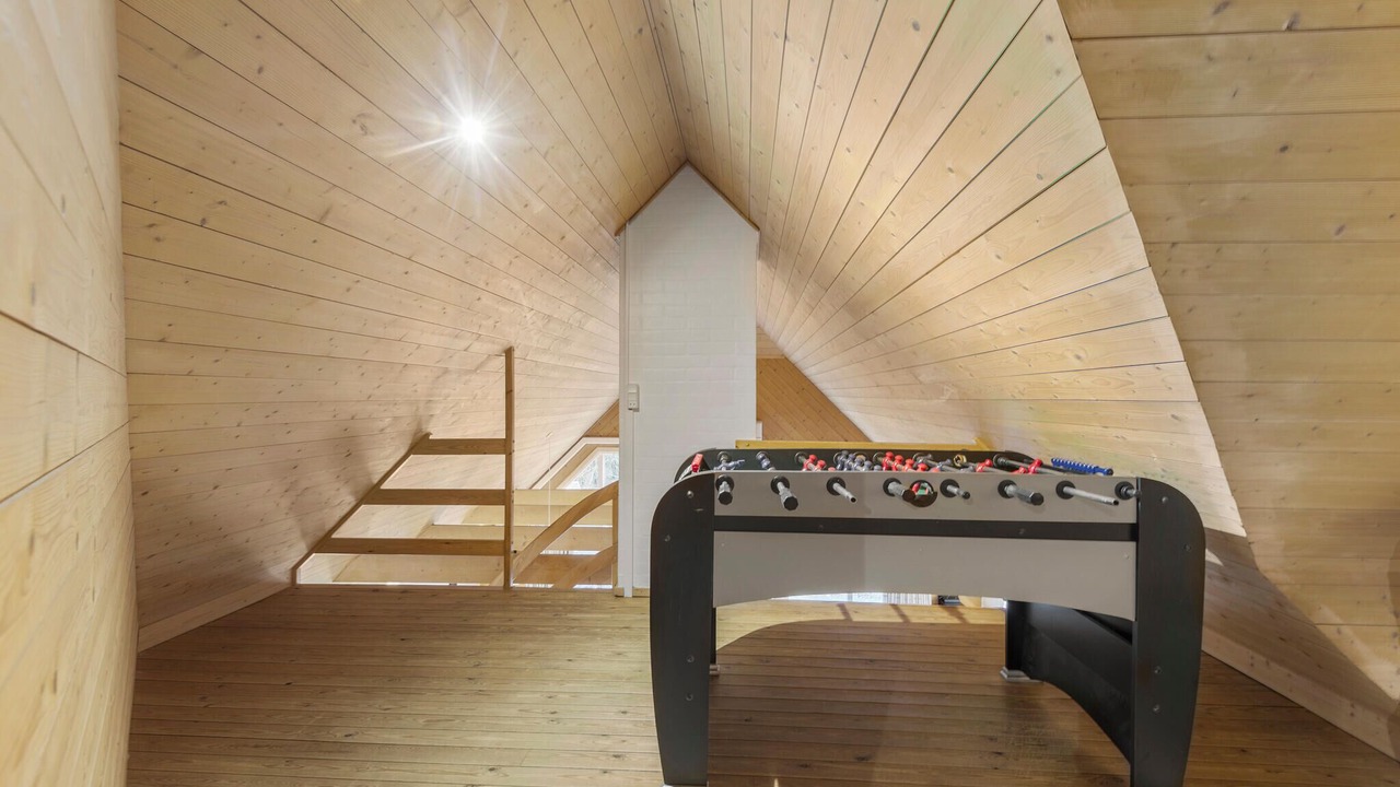 Photo of Others in Ho