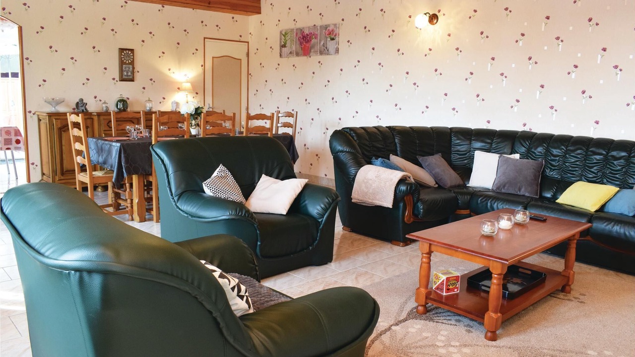 Photo of Bedroom in Canchy