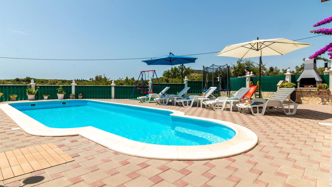 Photo of Outdoor in Rudine