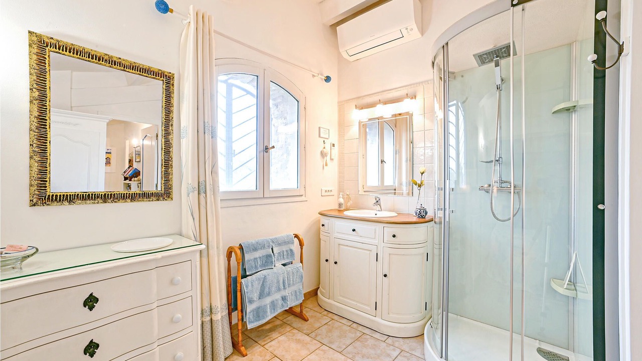 Photo of Bathroom in Fontareches