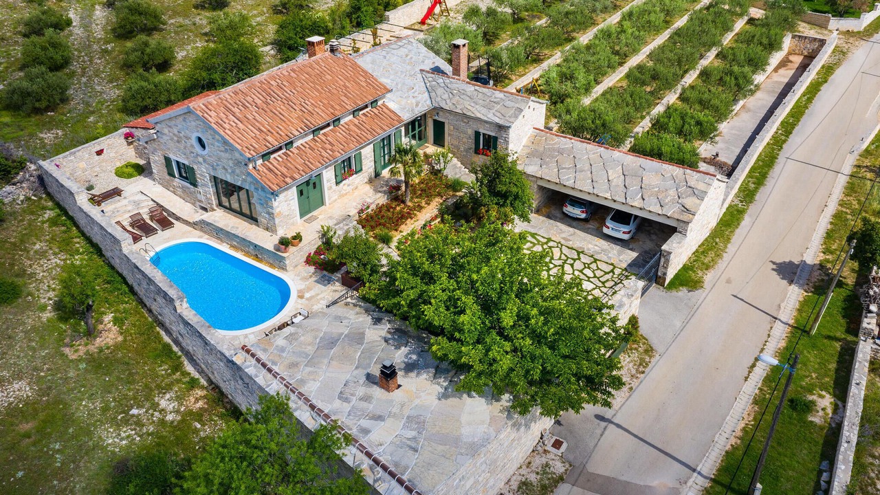 Photo of Outdoor in Lisicici