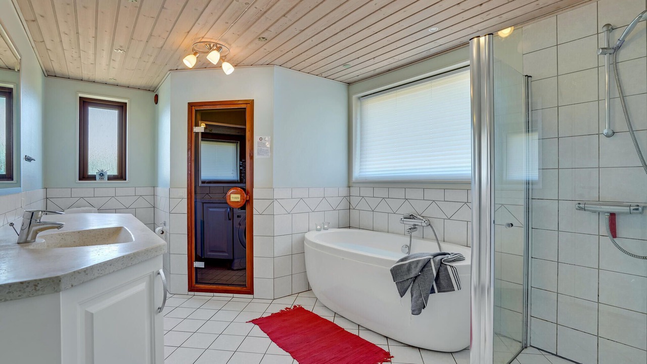 Photo of Bathroom in Krejbjerg