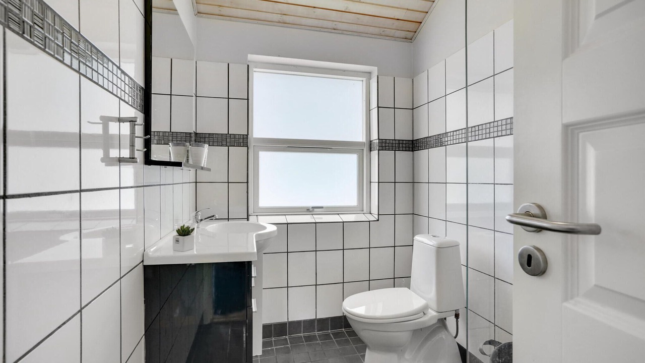 Photo of Bathroom in Skaven Strand