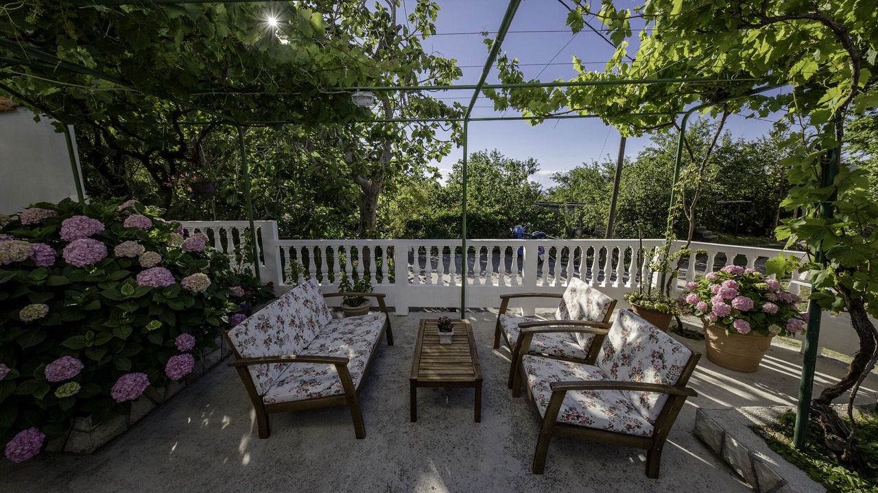 Photo of Patio Balcony in Supetarska Draga