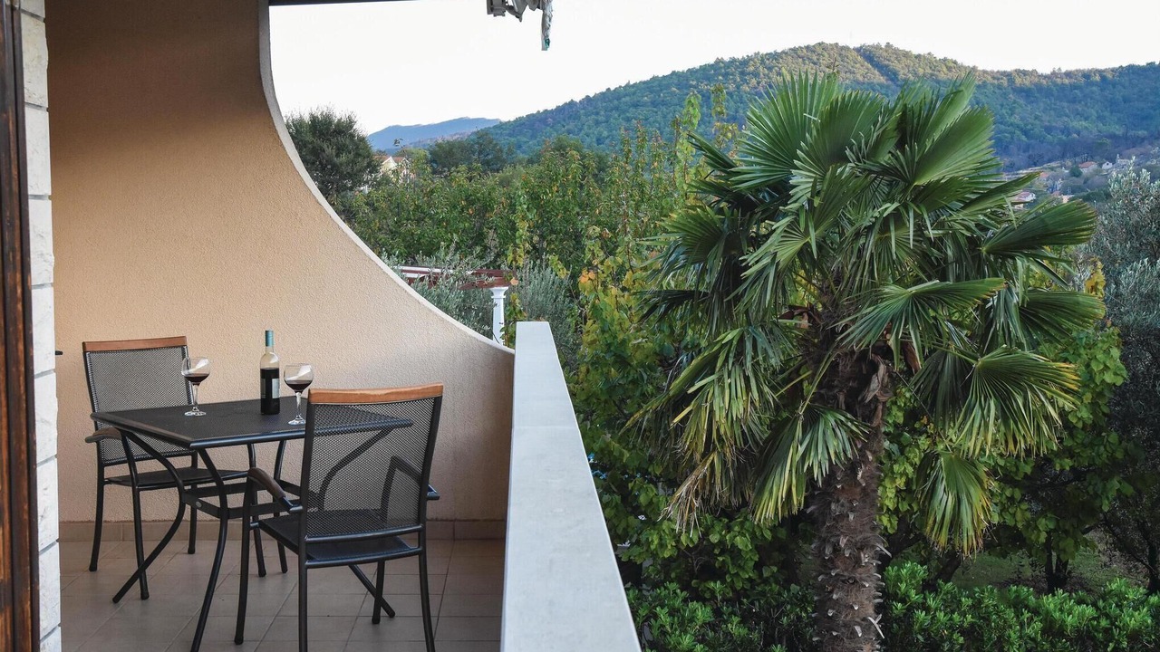 Photo of Patio Balcony in Srinjine