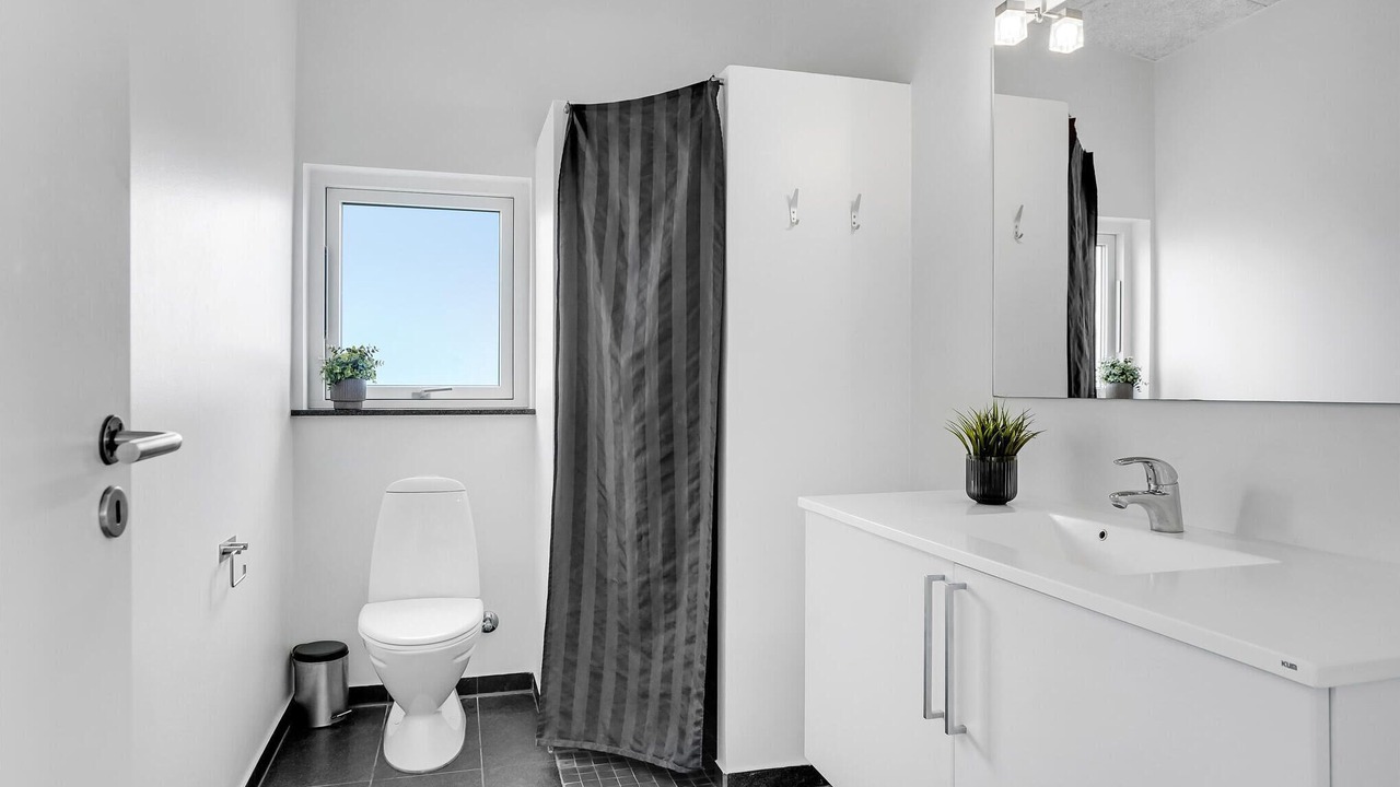 Photo of Bathroom in Fynshav
