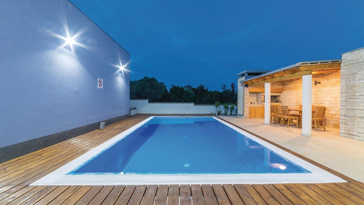 Photo of Outdoor in Verunic