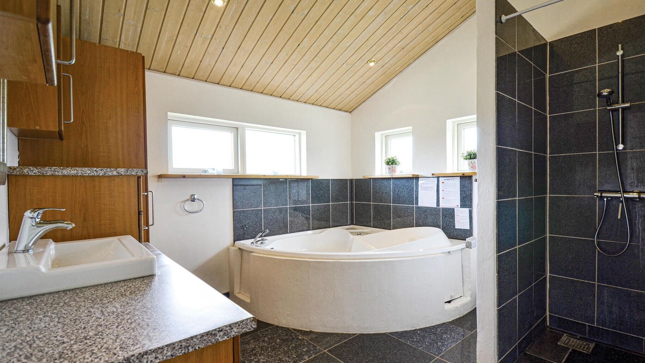 Photo of Bathroom in Lyngsbæk Strand