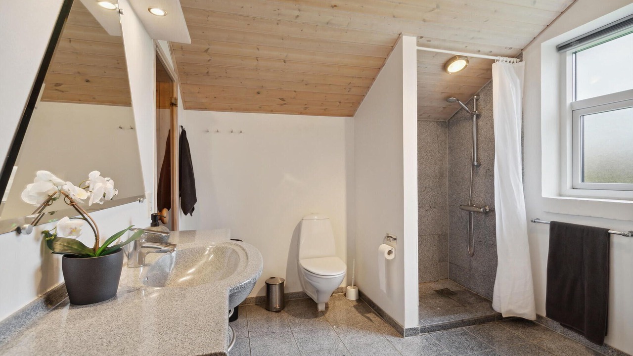 Photo of Bathroom in Vinderup