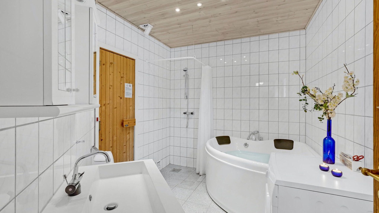 Photo of Bathroom in Sønderstrand