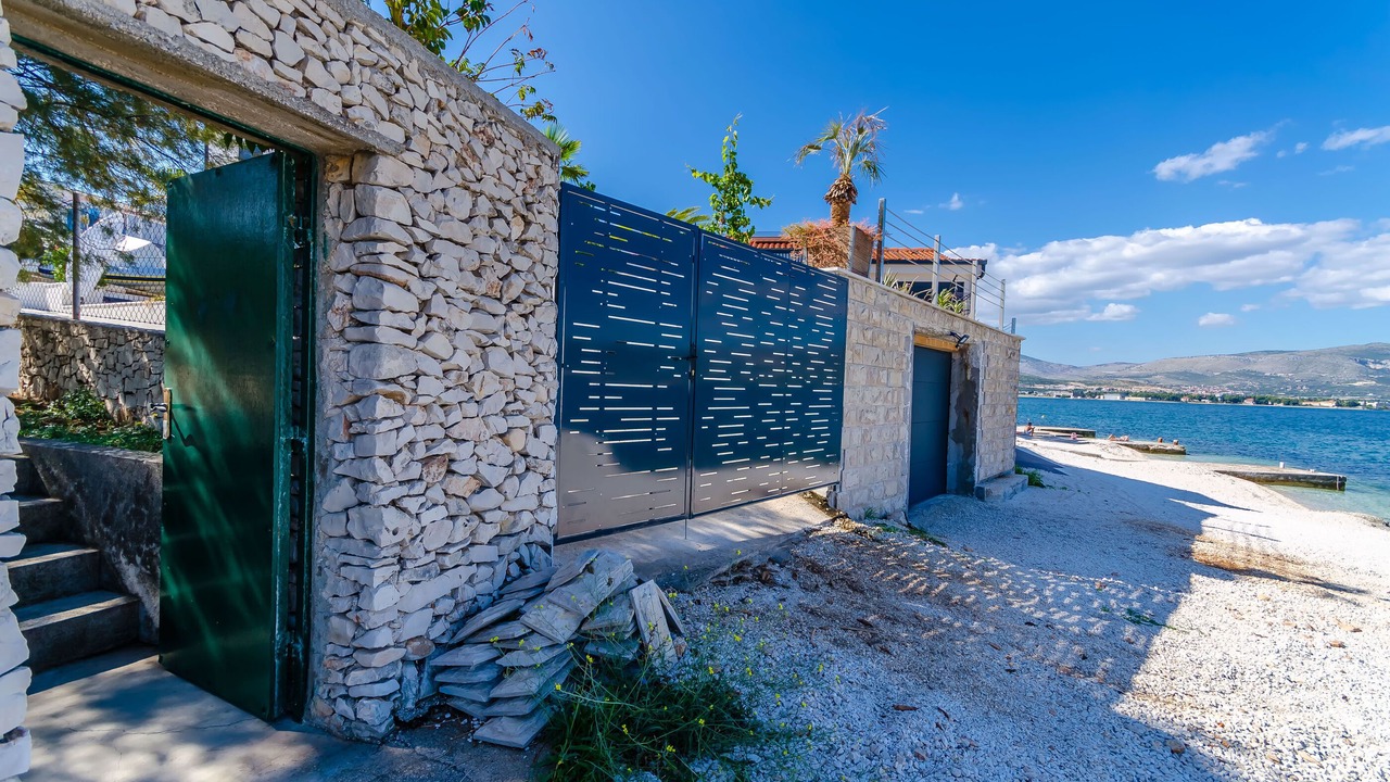 Photo of Outdoor in Slatine