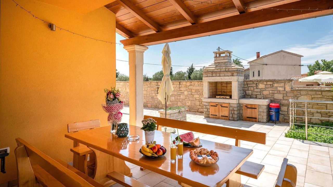 Photo of Outdoor in Gajana