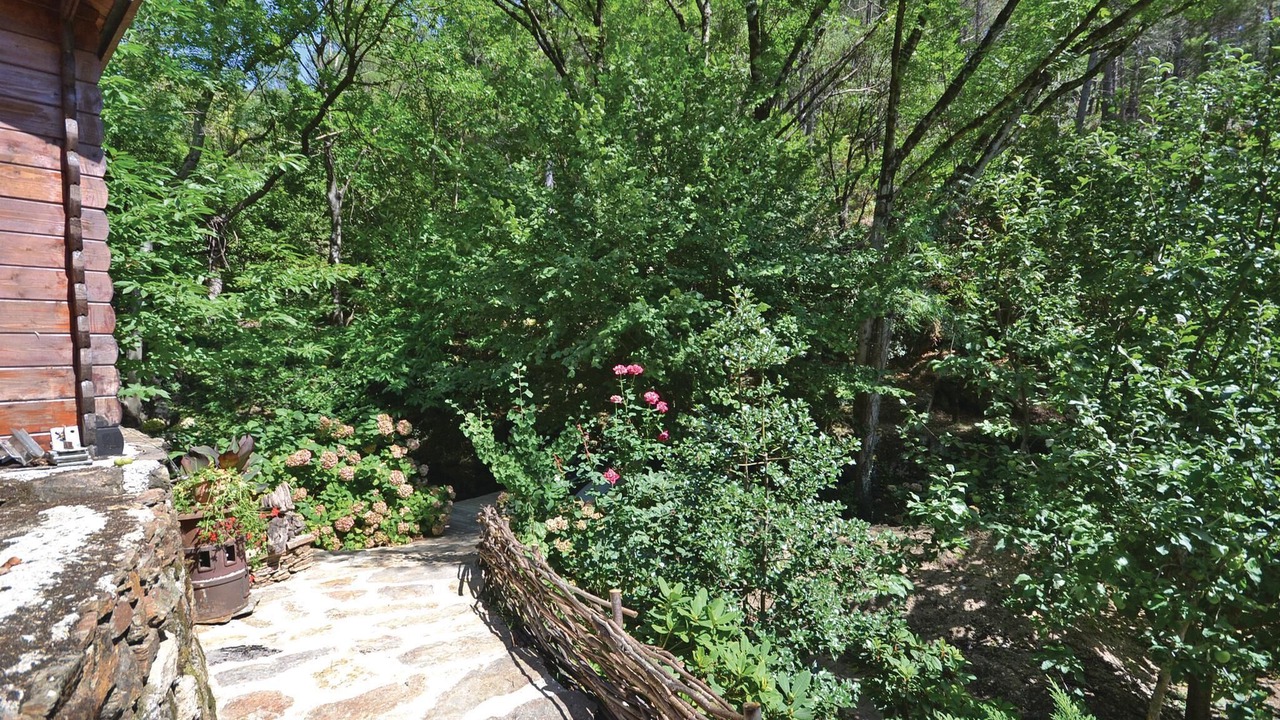 Photo of Others in Aujac