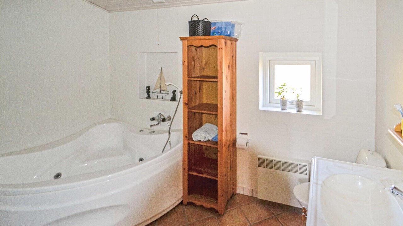 Photo of Bathroom in Helberskov Strand